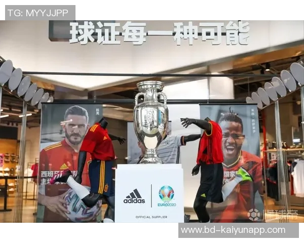 吾米提江：奖杯见证奋斗历程为本赛季联赛画上圆满句号